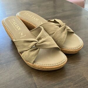 Italian Shoemakers Wedge Sandals Shoes EUC